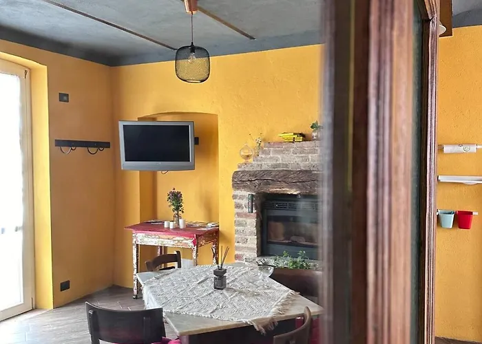 Apartament Vacanze Fra-i-cup Pt Alfiano Natta